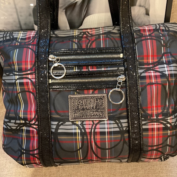 Coach Poppy Glam Tartan Plaid Large red & black Tote. Double Front Zipper - Picture 11 of 16